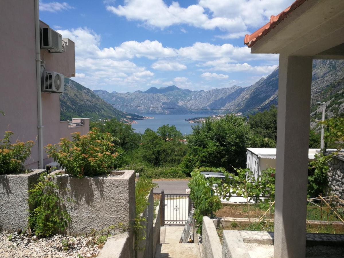Tim Apartamento Kotor Exterior foto