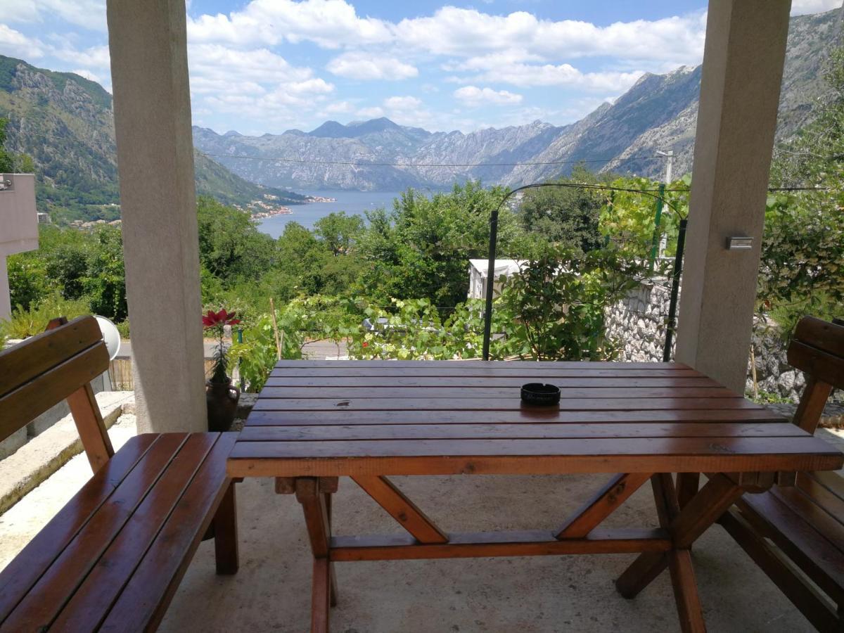 Tim Apartamento Kotor Exterior foto
